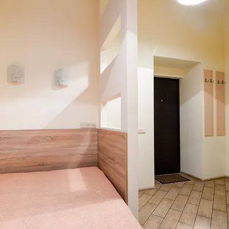 Appartement Economy On Rappoporta 7a-1 *